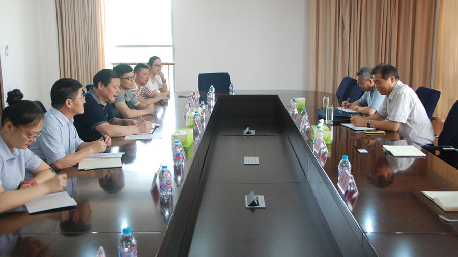 市總工會(huì)黨組書(shū)記、副主席丁維杰一行到公司走訪調(diào)研