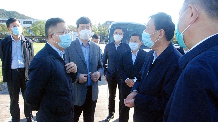 市委常委、開發(fā)區(qū)黨工委書記商振江來公司調(diào)研