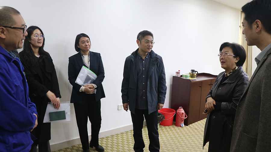 市人社局領(lǐng)導(dǎo)程曉紅、劉圓圓等蒞臨公司走訪調(diào)研